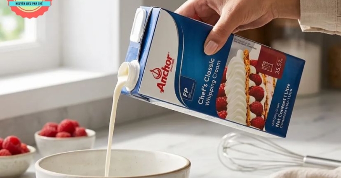 Kem Whipping Cream Anchor 1L có gì nổi bật? Ứng dụng trong làm bánh và pha chế chuyên nghiệp